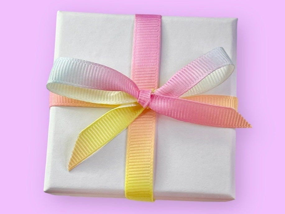 November Topaz Crystal Birthstone Cupcake Pendant