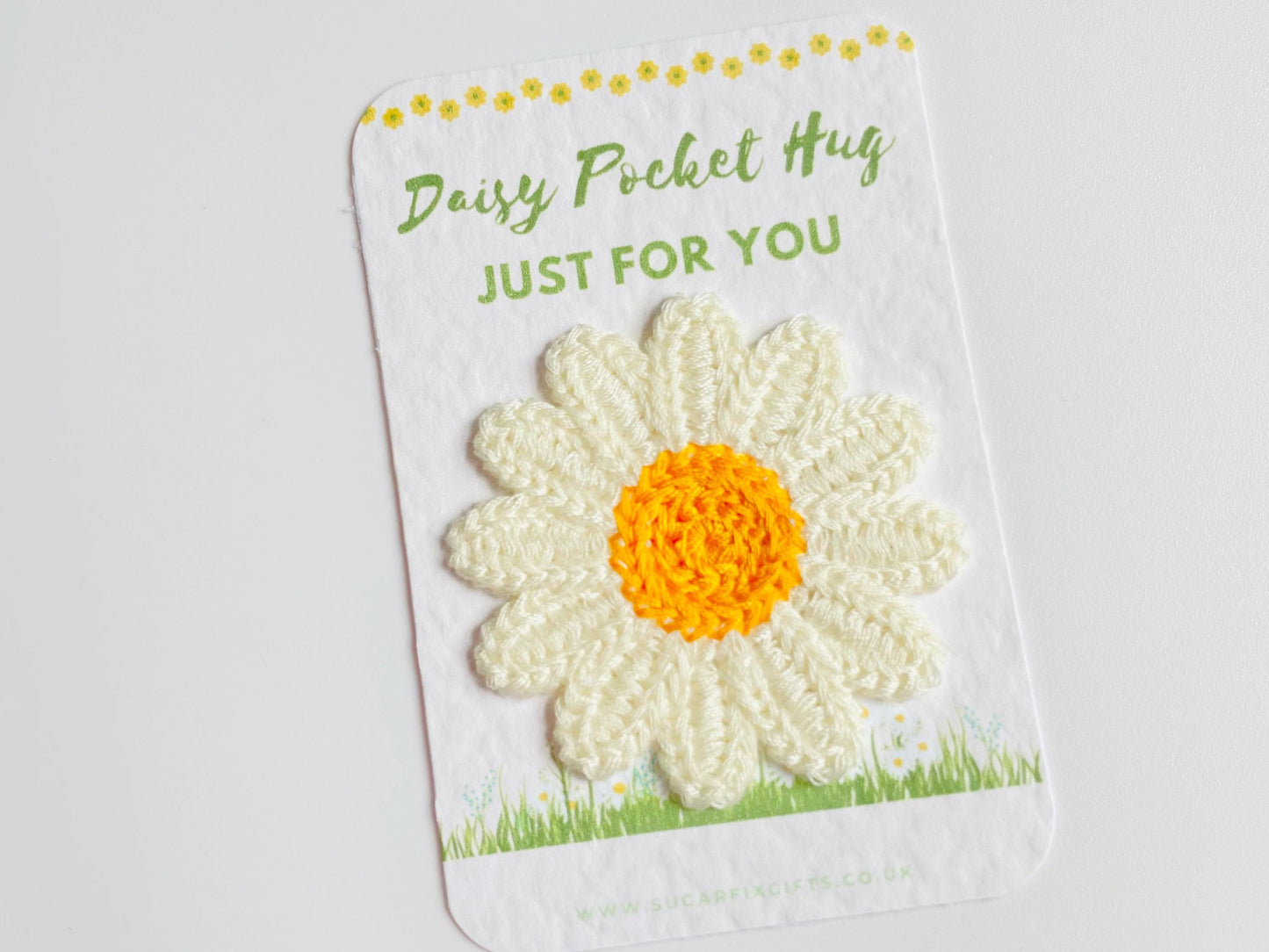 Daisy Pocket Hug