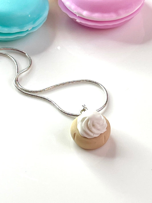 Handmade Iced Gem White Biscuit Necklace