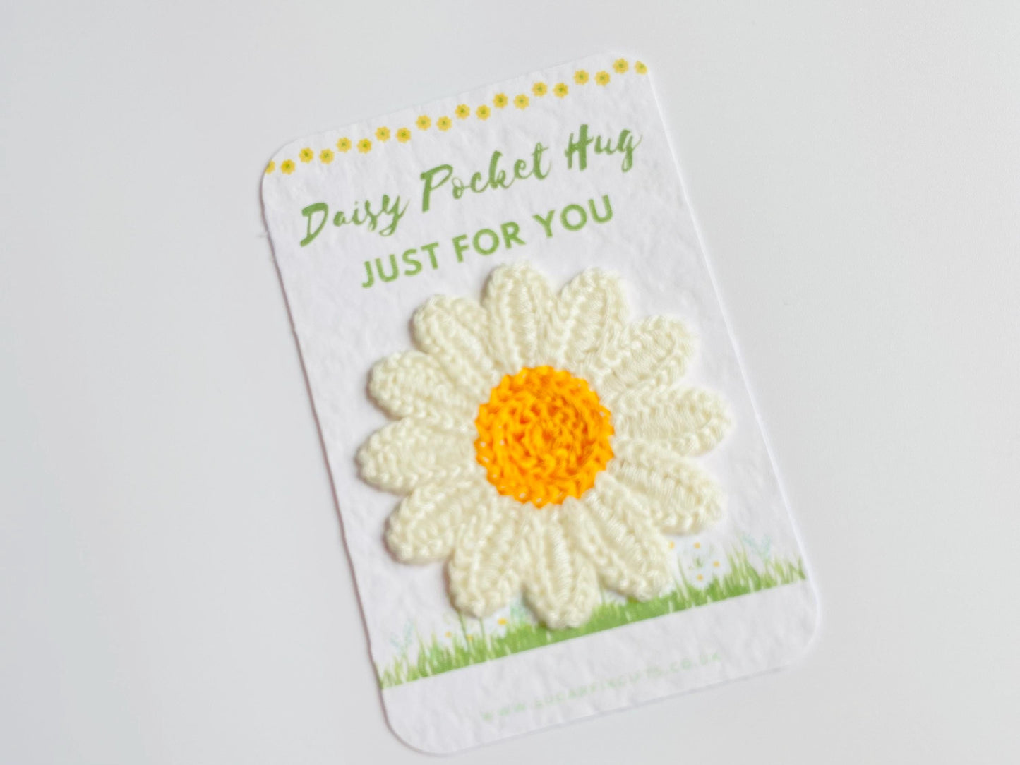 Daisy Pocket Hug