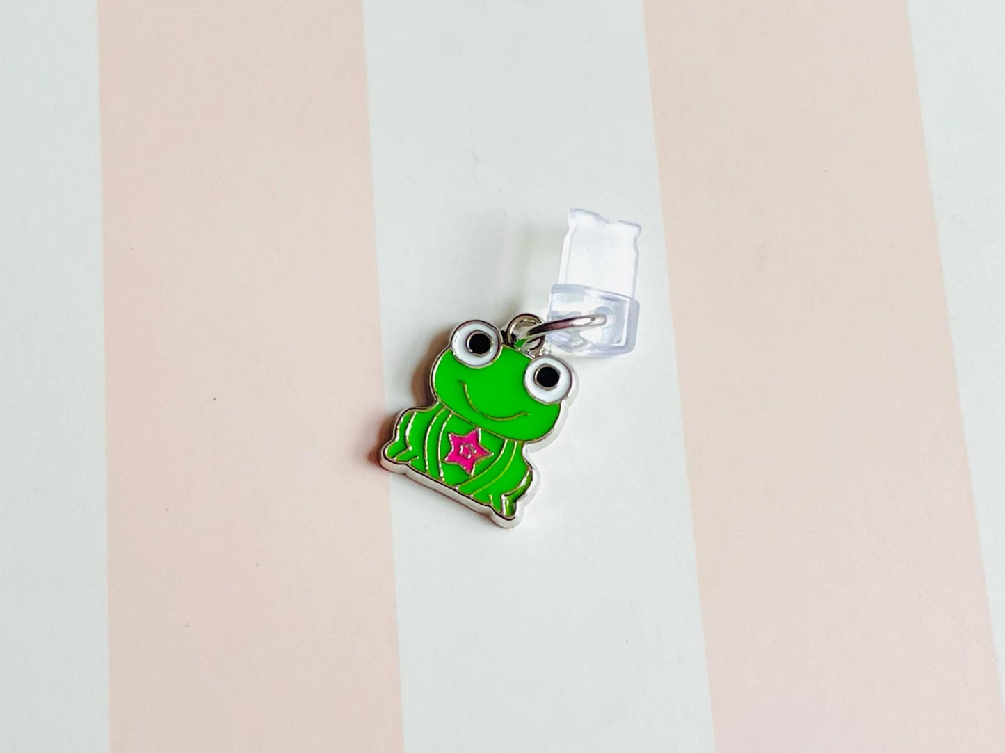 Frog Dust Plug Phone Charm