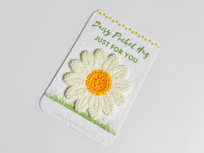 Daisy Pocket Hug
