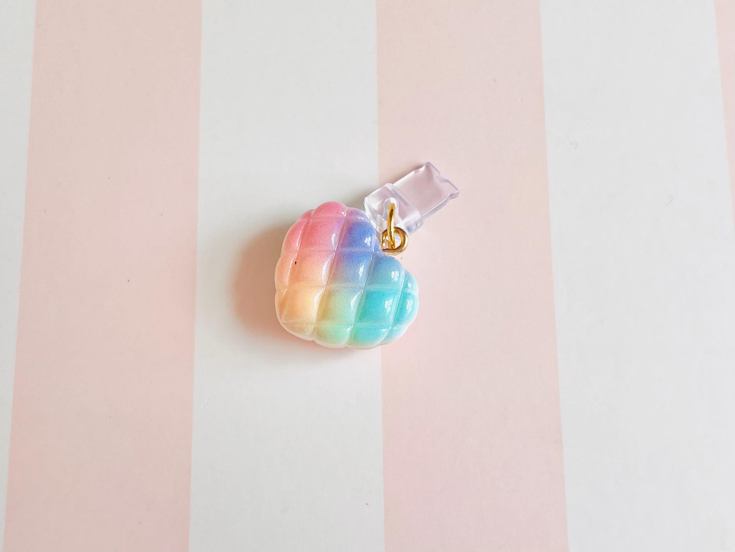Ombré Heart Phone Plug Charm