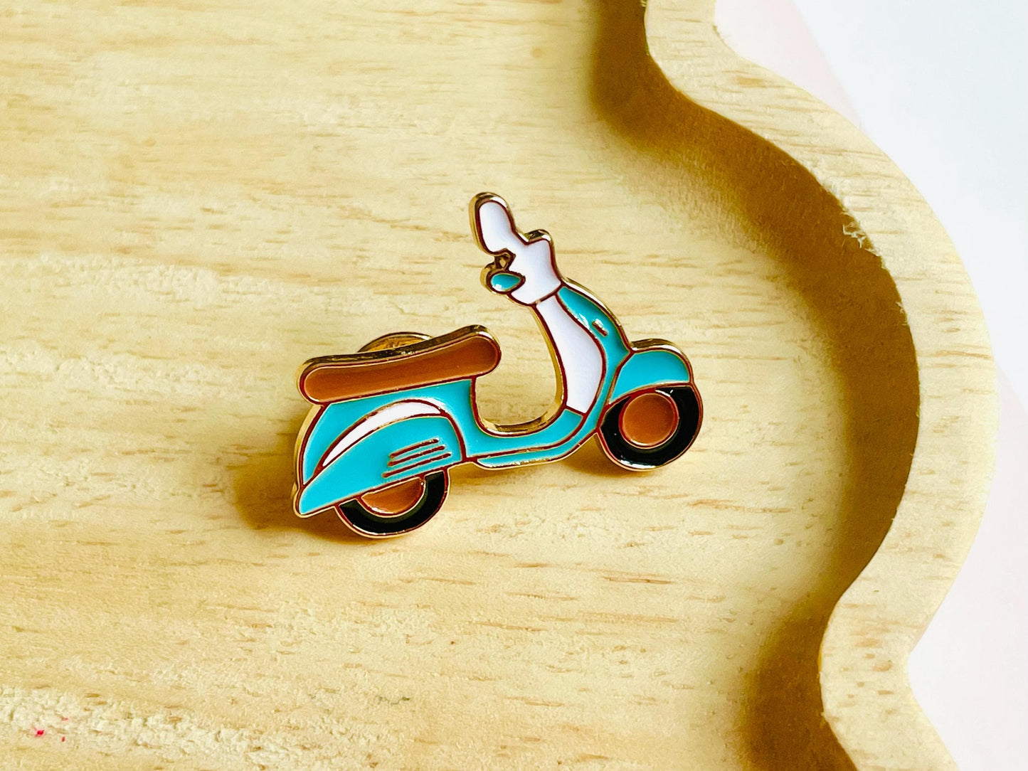 Vespa Scooter Badge Pin